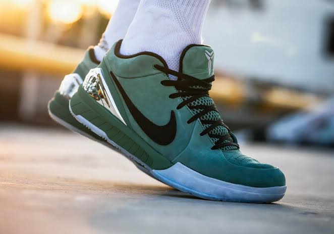 Kobe 4 Girl Dad