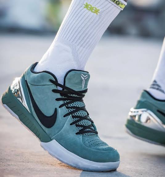 Kobe 4 Girl Dad