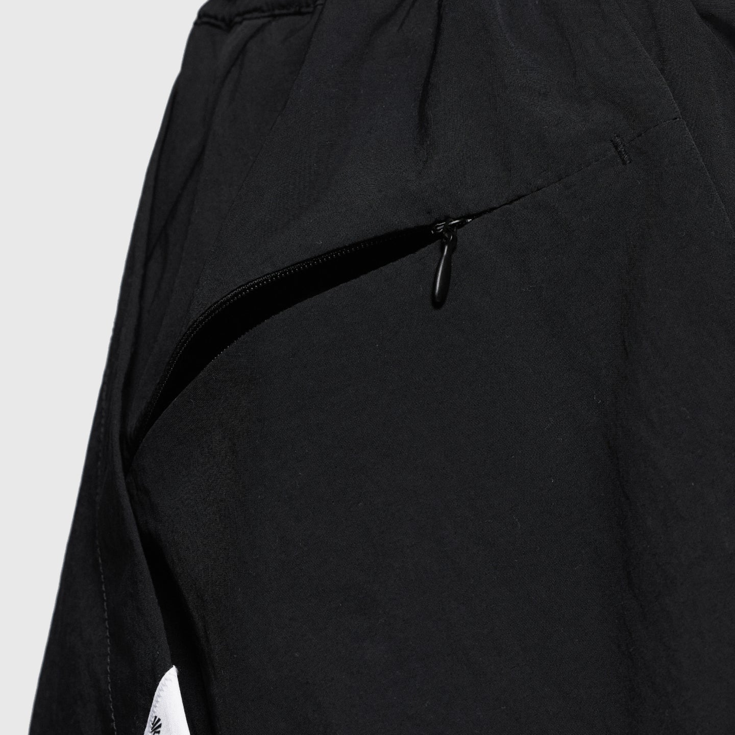ANTA Hélà Woven Track Pants | Nuevo ✨ |