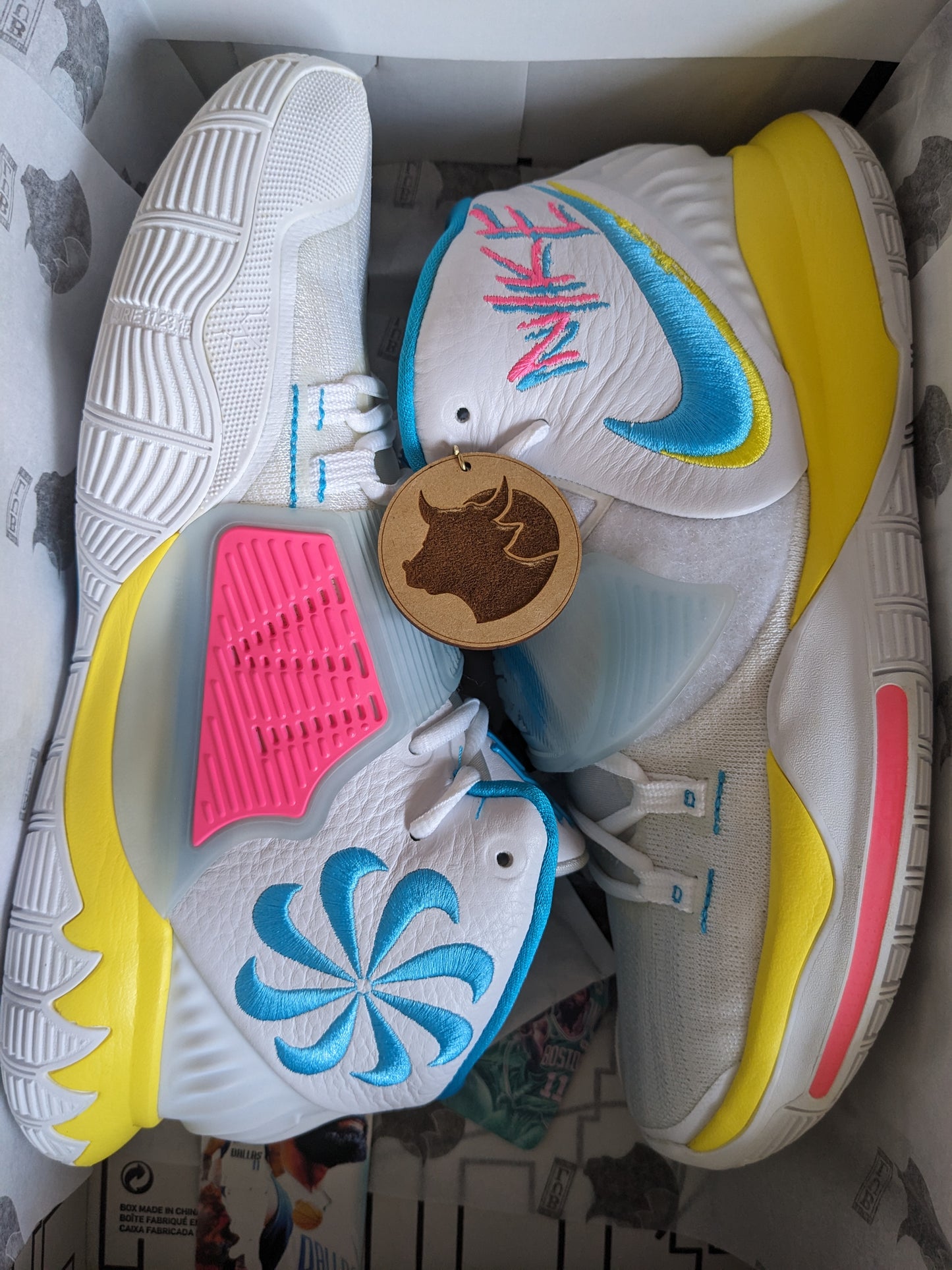 Kyrie 6 "Neon Grafitti" | 27cm | (EXCLUSIVE)