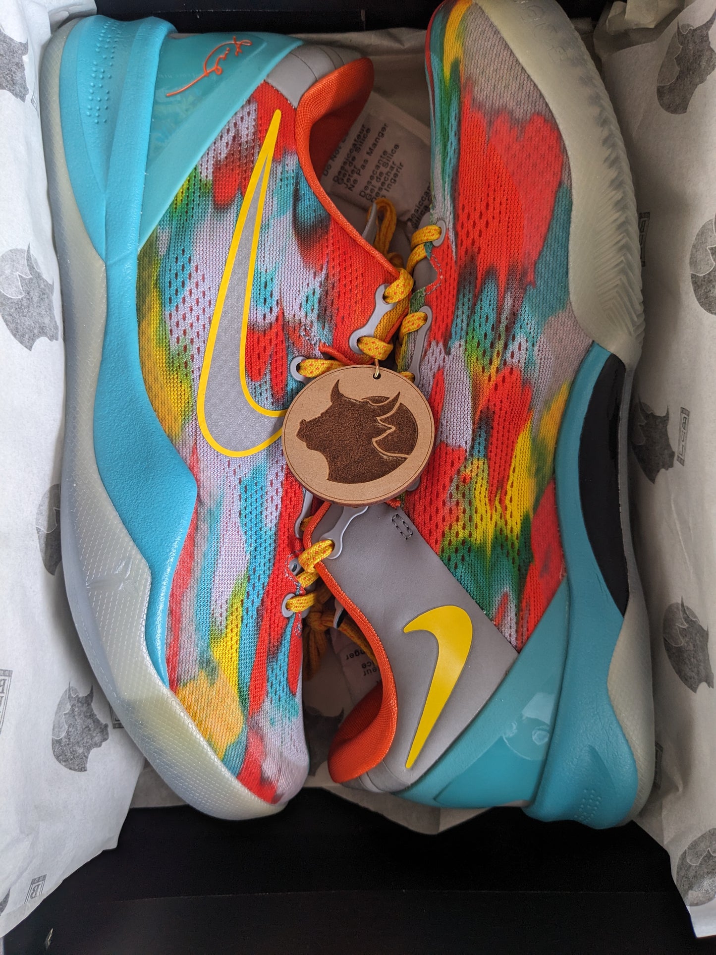 KOBE 8 "VENICE BEACH" (EXCLUSIVE)